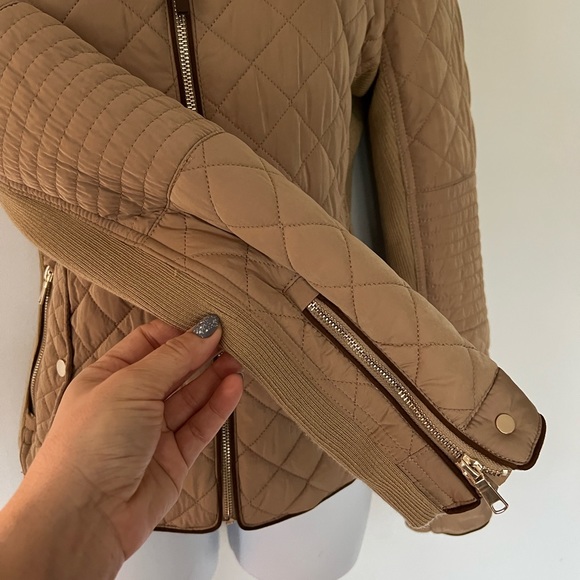 ZARA quilted beige classy coat/ Jacket - Picture 9 of 16